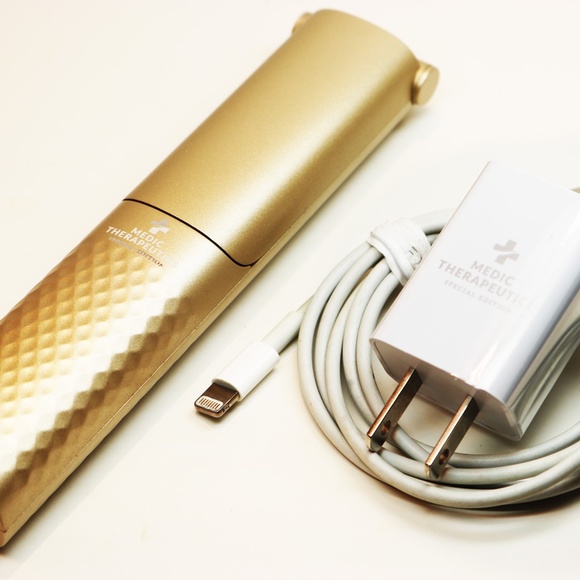 Portable Sterlizing Wand by Medic Therapeutics in Gold Tone - Picture 6 of 8
